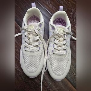 NWOT Girls Freely Lace Up Purple White Athletic Sneaker Size Big Kids 4